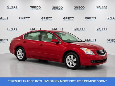 Used 2009 Nissan Altima 2.5 S w/ Convenience Plus Pkg FWD image 1
