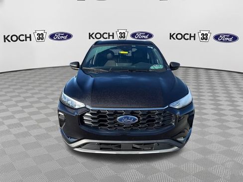 Used 2025 Ford Escape ST-Line w/ Tech Pack #1 AWD/4WD image 2