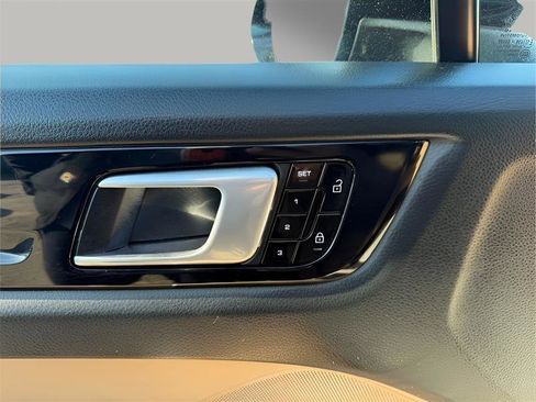 Used 2019 Porsche Cayenne E-Hybrid image 19