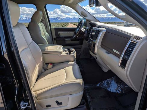 Used 2018 RAM 2500 Laramie w/ Snow Chief Group AWD/4WD image 17