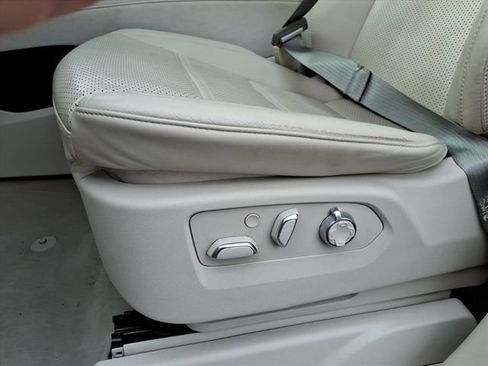 Used 2024 Cadillac Escalade Sport Platinum AWD/4WD image 15