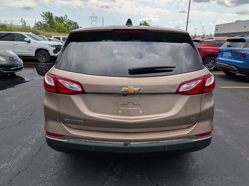 Used 2018 Chevrolet Equinox LT FWD image 6