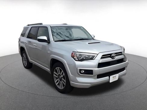 Used 2024 Toyota 4Runner TRD Sport image 3