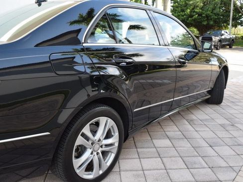 Used 2011 Mercedes-Benz E 350 4MATIC Sedan image 25