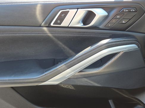 Used 2020 BMW X6 sDrive40i w/ M Sport Package image 41