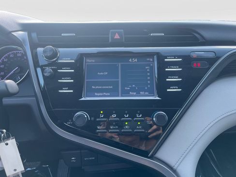 Used 2019 Toyota Camry LE FWD image 16