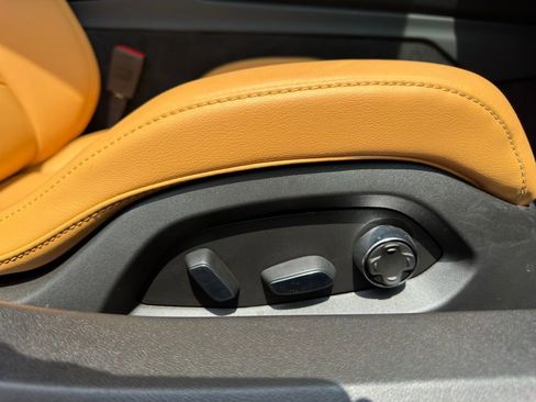 Used 2023 Chevrolet Corvette Z06 image 14