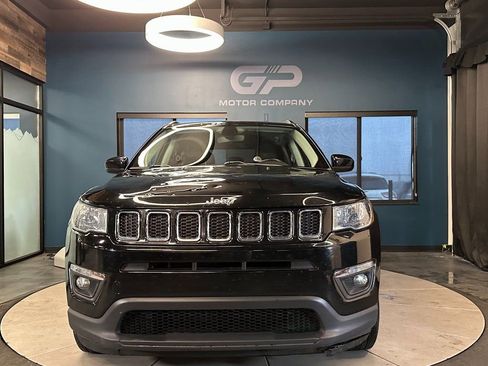 Used 2020 Jeep Compass Latitude w/ Cold Weather Group AWD/4WD image 8