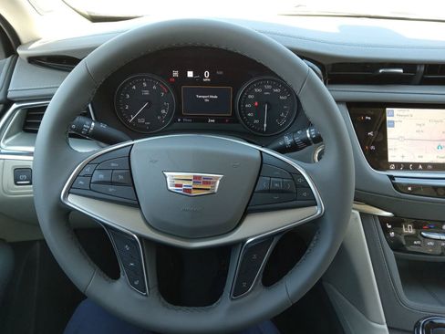 New 2026 Cadillac XT5 Premium Luxury image 13