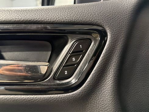 Used 2025 Dodge Durango R/T AWD/4WD image 17