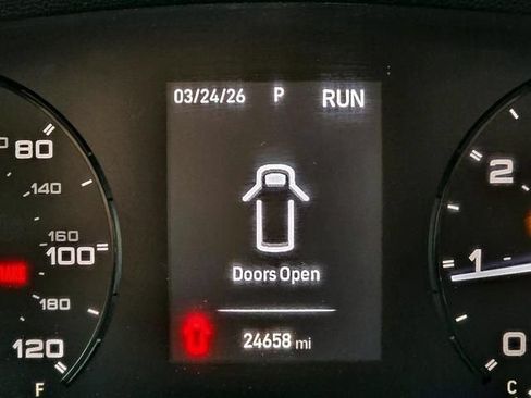 Used 2024 RAM ProMaster 2500 w/ Convenience Group FWD image 19