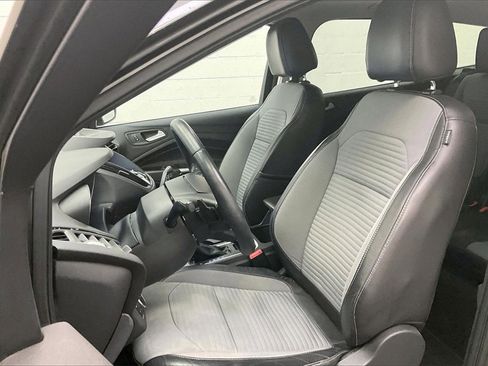 Used 2017 Ford Escape Titanium image 17