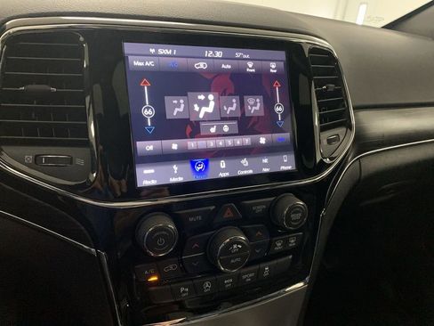 Used 2019 Jeep Grand Cherokee Limited w/ Trailer Tow Group IV AWD/4WD image 49