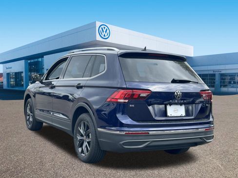 Certified 2023 Volkswagen Tiguan SE image 5