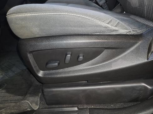 Used 2019 Chevrolet Tahoe 4WD w/ Enhanced Driver Alert Package image 15