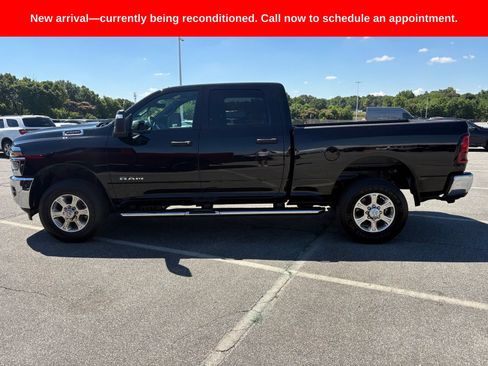 Used 2026 RAM 2500 Big Horn AWD/4WD image 6