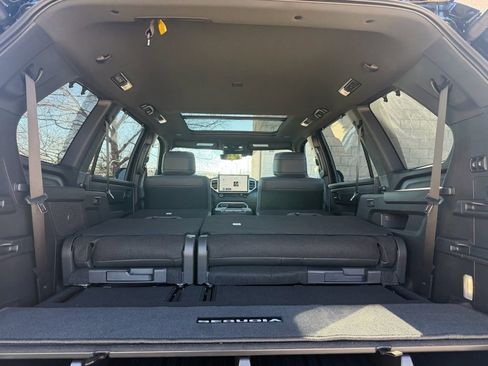 Used 2026 Toyota Sequoia Platinum image 9