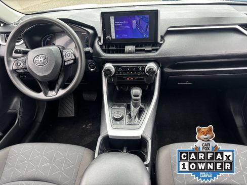 Used 2025 Toyota RAV4 XLE AWD/4WD image 16