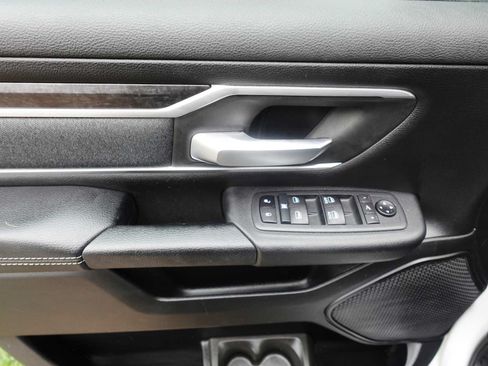 Used 2021 RAM 1500 Big Horn AWD/4WD image 11