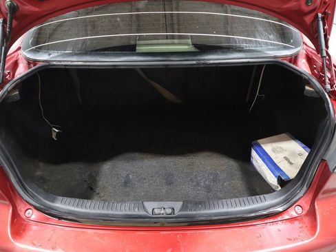 Used 2005 MAZDA MAZDA6 i w/ Convenience Pkg image 19