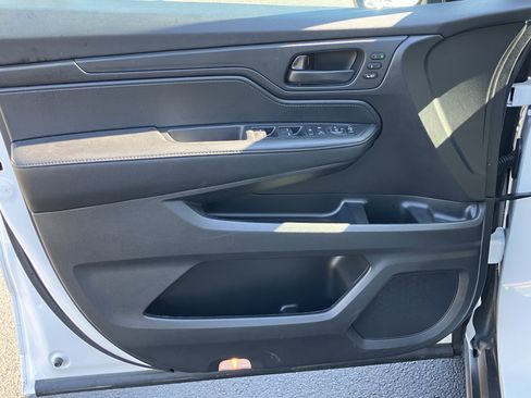 Certified 2025 Honda Odyssey EX-L image 14