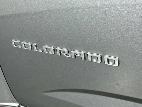 Used 2022 Chevrolet Colorado W/T w/ WT Convenience Package AWD/4WD image 28