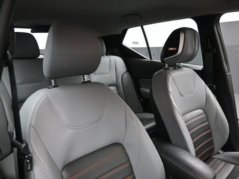 Used 2023 Nissan Kicks SR w/ SR Premium Package FWD image 28