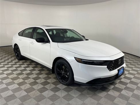 New 2025 Honda Accord SE image 24