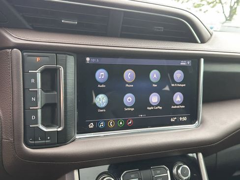 Used 2021 GMC Yukon Denali w/ Denali Ultimate Package AWD/4WD image 14