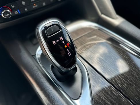 Used 2021 Buick Enclave Avenir w/ Avenir Technology Package FWD image 20