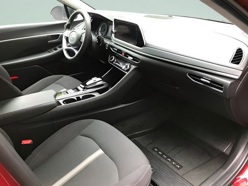 Used 2023 Hyundai Sonata SEL w/ Preferred Accessory Package FWD image 14