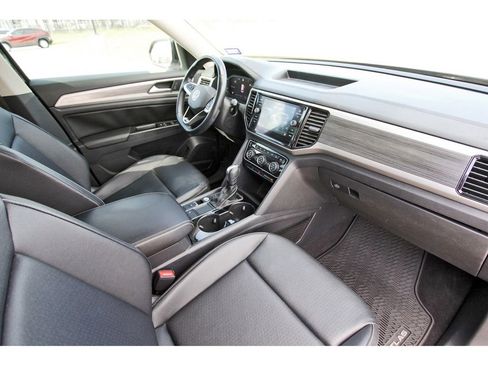 Used 2021 Volkswagen Atlas SEL image 28