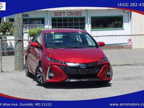 Used 2018 Toyota Prius Prime Advanced FWD image 1