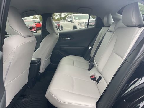 Used 2024 Toyota Prius XLE image 11