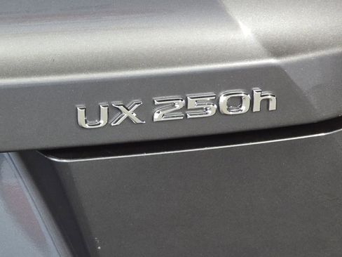 Used 2023 Lexus UX 250h FWD image 11