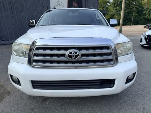 Used 2013 Toyota Sequoia Platinum RWD image 2