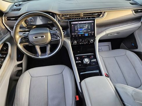 Used 2022 Jeep Grand Cherokee L Overland image 9