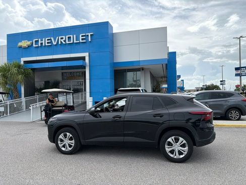 Used 2024 Chevrolet Trax LS FWD image 9