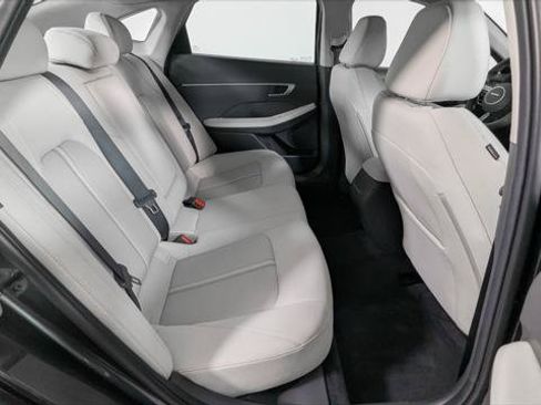 Used 2025 Hyundai Sonata SEL FWD image 14