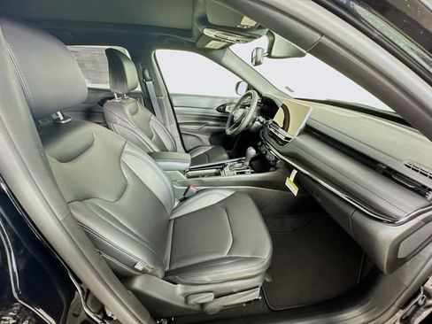 New 2026 Jeep Compass Limited w/ Sun, Sound & Navigation Group image 28