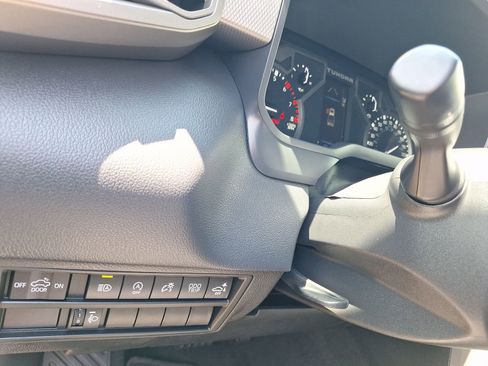 Used 2022 Toyota Tundra Limited AWD/4WD image 18