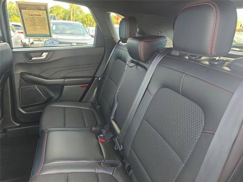 Used 2024 Ford Escape ST-Line w/ Tech Pack #1 FWD image 9