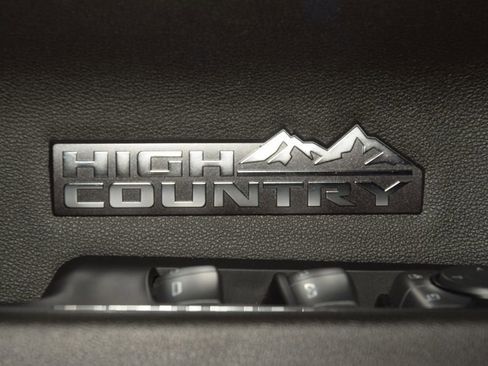 Used 2024 Chevrolet Silverado 1500 High Country w/ High Country Premium Package AWD/4WD image 51