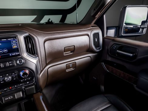 Used 2020 GMC Sierra 3500 Denali w/ Denali Ultimate Package image 7