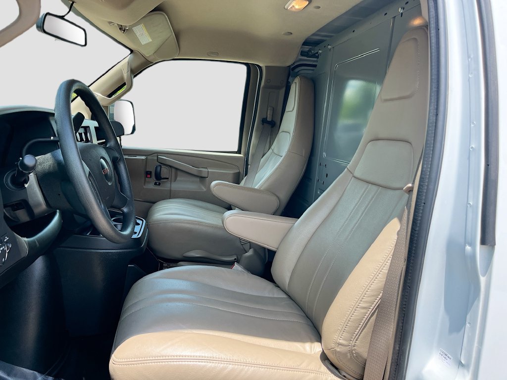 Used 2025 GMC Savana 2500 w/ Driver Convenience Package RWD image 19