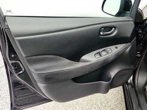 Used 2014 Nissan Leaf S w/ Charge Package FWD image 10