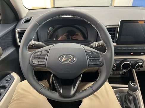 New 2026 Hyundai Venue SEL FWD image 23