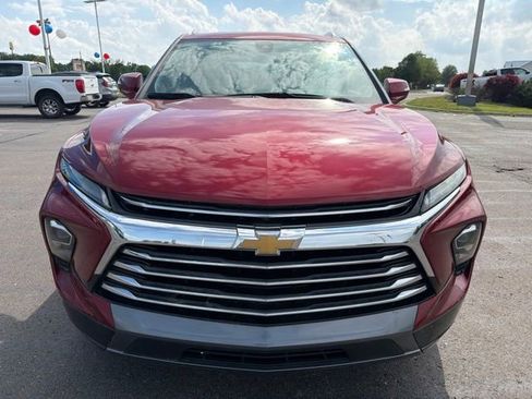 Used 2024 Chevrolet Blazer Premier AWD/4WD image 2