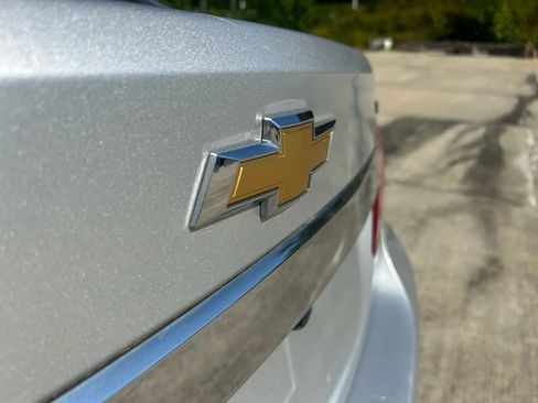 Used 2016 Chevrolet Cruze LT image 11