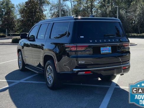 Used 2024 Jeep Wagoneer 4WD image 7